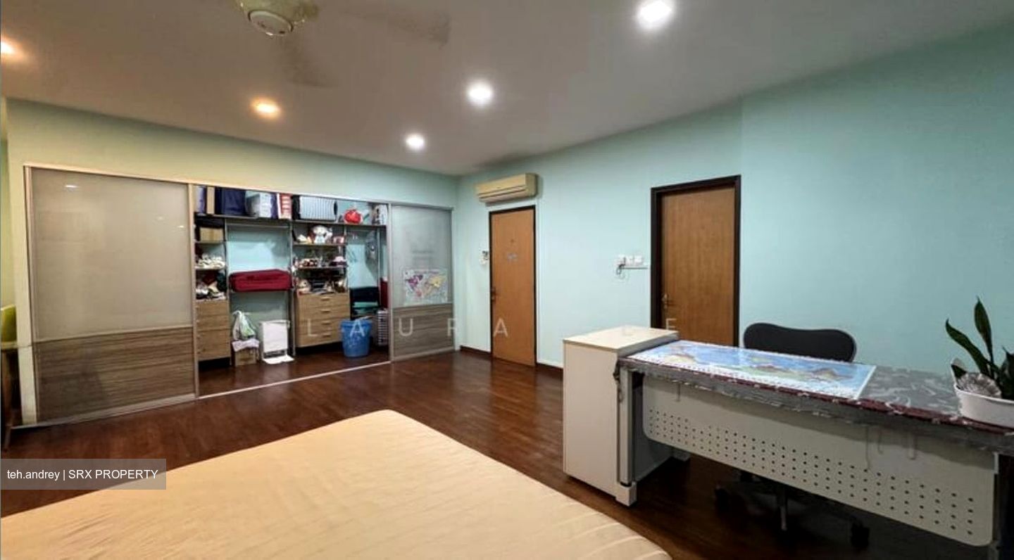 Wak Hassan Drive (D27), Semi-Detached #489283461